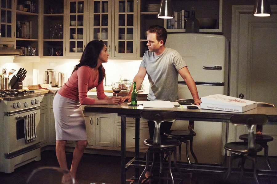 MV5BNzY1NjY4NTU1NF5BMl5BanBnXkFtZTgwOTgwNjEwNjE@._V1__SX1217_SY603_